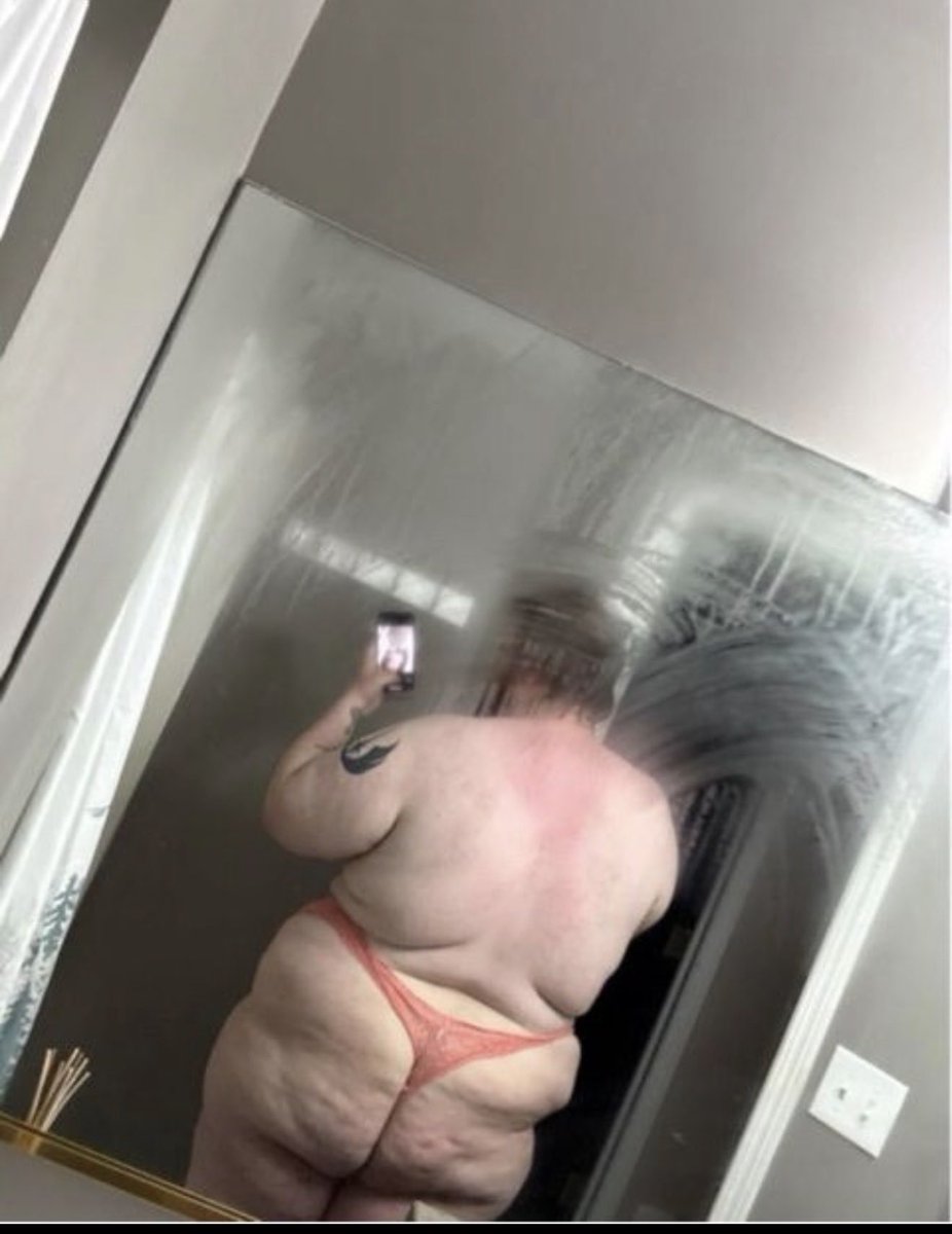bigbootyslut220's tweet photo. @beefy_guys https://t.co/8dg0gC83vY