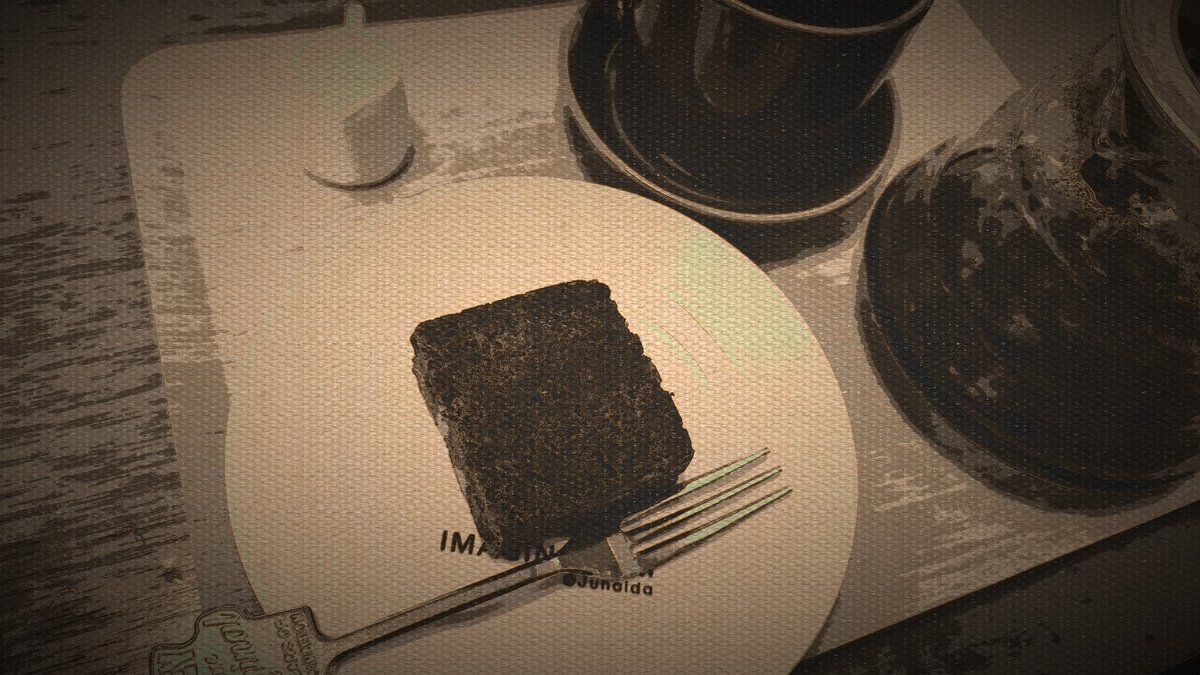 kmkchi3290's tweet photo. Pocket Brownie and Halloween coffee https://t.co/FDVVUGKJwt
