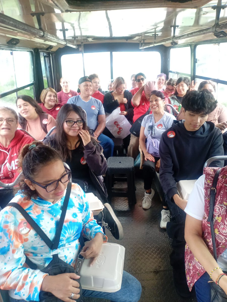 partidodeltra11's tweet photo. ¡#Iztapalapa presente en el 2o informe de la presidenta @Claudiashein
Militancia y juventudes se sumaron a este ejercicio de rendición de cuentas para atestiguar los avances en favor del pueblo.
@OrlandoReyes_G 
#DeynaHernandez.
#PTCDMX https://t.co/FN76HD2Ogc