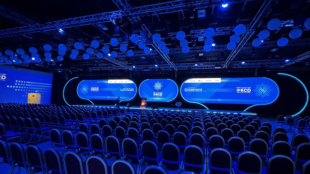 cra's tweet photo. hello #KCDSofia https://t.co/DUirOaWPUY