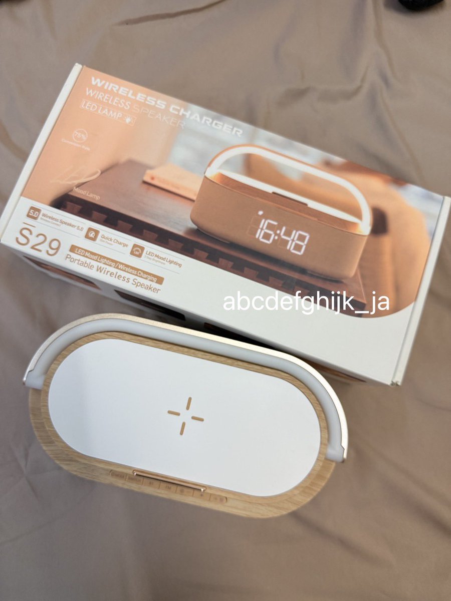 abcdefghijk_ja's tweet photo. 🔈Wireless Charger รุ่น S29
ลำโพงบลูทูธ + โคมไฟในตัว + ชาร์จไร้สายได้ + ตั้งนาฬิกาปลุกได้ (ใหม่มาก)
ซื้อมาไม่ค่อยได้ใช้ ราคาเต็ม 1,290.-
ส่งต่อ 690 บาท โครตคุ้ม ‼️
✅เสียงดังดี 
✅โคมไฟปรับได้ 3 ระดับ
✅ชาร์จไร้สายได้ 
✅ตั้งนาฬิกาปลุกได้
#ลำโพงพกพา #ลำโพงบลูทูธ #ส่งต่อลำโพง https://t.co/re4JAKIdHJ