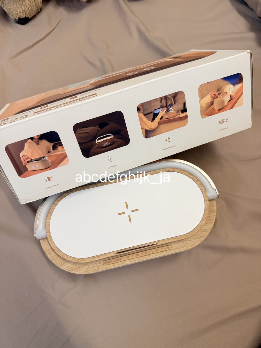 abcdefghijk_ja's tweet photo. 🔈Wireless Charger รุ่น S29
ลำโพงบลูทูธ + โคมไฟในตัว + ชาร์จไร้สายได้ + ตั้งนาฬิกาปลุกได้ (ใหม่มาก)
ซื้อมาไม่ค่อยได้ใช้ ราคาเต็ม 1,290.-
ส่งต่อ 690 บาท โครตคุ้ม ‼️
✅เสียงดังดี 
✅โคมไฟปรับได้ 3 ระดับ
✅ชาร์จไร้สายได้ 
✅ตั้งนาฬิกาปลุกได้
#ลำโพงพกพา #ลำโพงบลูทูธ #ส่งต่อลำโพง https://t.co/re4JAKIdHJ