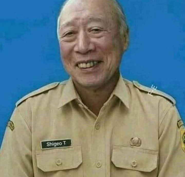 LamAnggi43197's tweet photo. @Boediantar4 Macam Jenis Jendral dkonoha ini,ada Jendral Nagabonar, Jendral Karduz PECATAN PELANGGAR, Jendral Baliho,Dan trakhir tampak poto ini dduga Jendral BAUT sang Ahli BAUT Jembatan tanpa Bangun ...✍️😁😎😛
Welcome to KONOHA cEMAS 2045 DARURAT MORAL &amp; OMON2 🤡👽Sungguh Kakek sgt BANGGA https://t.co/HkJ2RDJGpE
