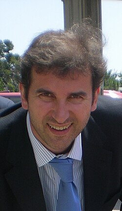 juvenalgaralvar's tweet photo. Igual no sabéis quién es el CEO del Manchester City.
Igual no sabéis que Ferran Soriano era el VP económico de Laporta (2003-2008).
Igual no sabéis que fue quien aumentó los pagos a Negreira.

Igual de esas cosas no se habla porque Mbappé es un problema y Florentino un mafioso. https://t.co/QqLNOsiNEB