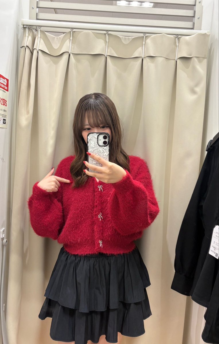 rinahwlgzo's tweet photo. 赤カーディガンお迎えしたよ❤️𓈒𓏸 https://t.co/lzsauHqXdf