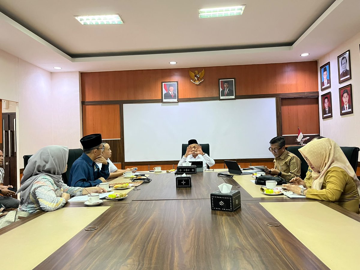 Utarapost1's tweet photo. Pemprov NTB Perkuat Keterbukaan Informasi Publik, PPID OPD Diminta Tingkatkan Layanan

Baca selengkapnya di link dibawah ini:
https://t.co/6R1S6Lgv49 https://t.co/SRESaoxMTM