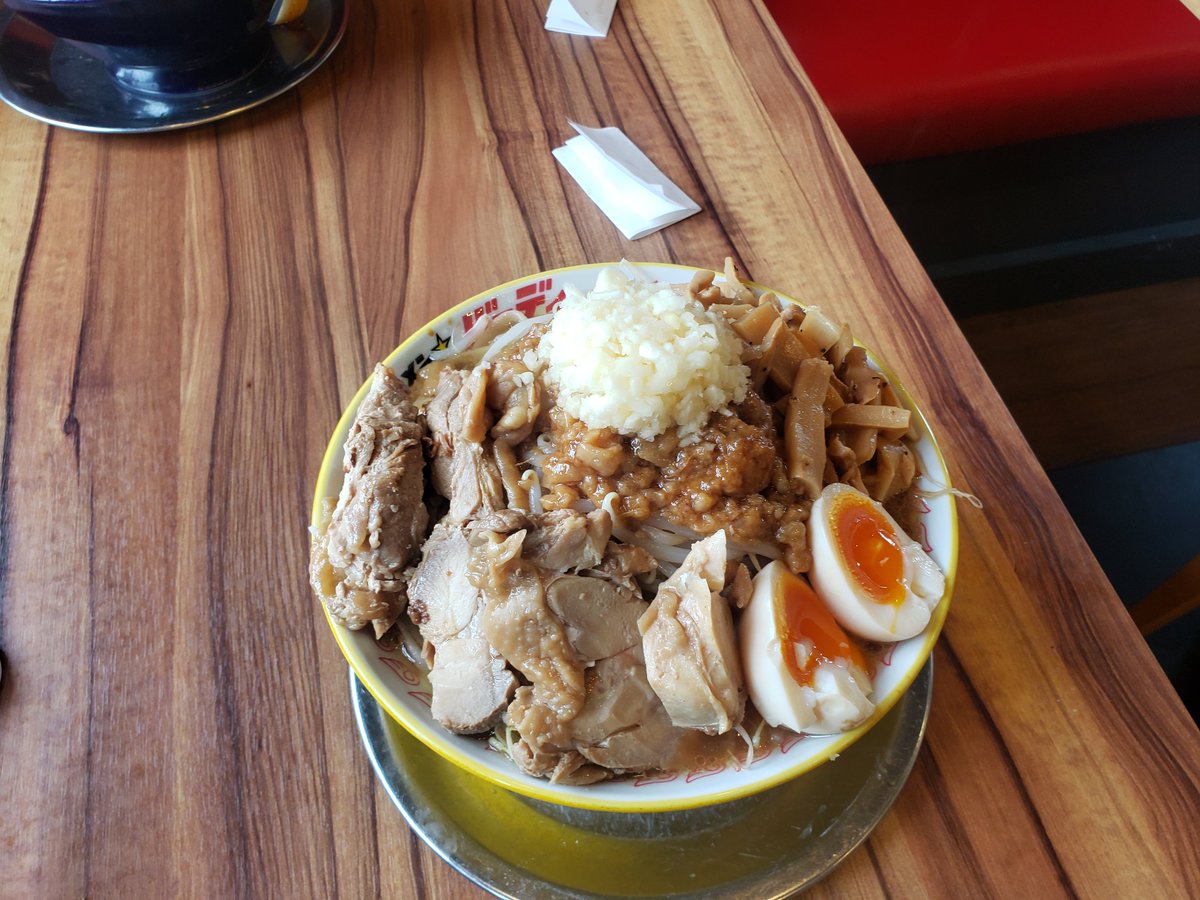 cuiarl4's tweet photo. 豚のエサ食ったからあとはシコッて寝るだけGG https://t.co/c2lRwzCsGs