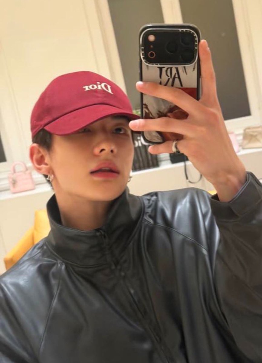 loveelyhj's tweet photo. :( the love of my life https://t.co/egykWEEoqD