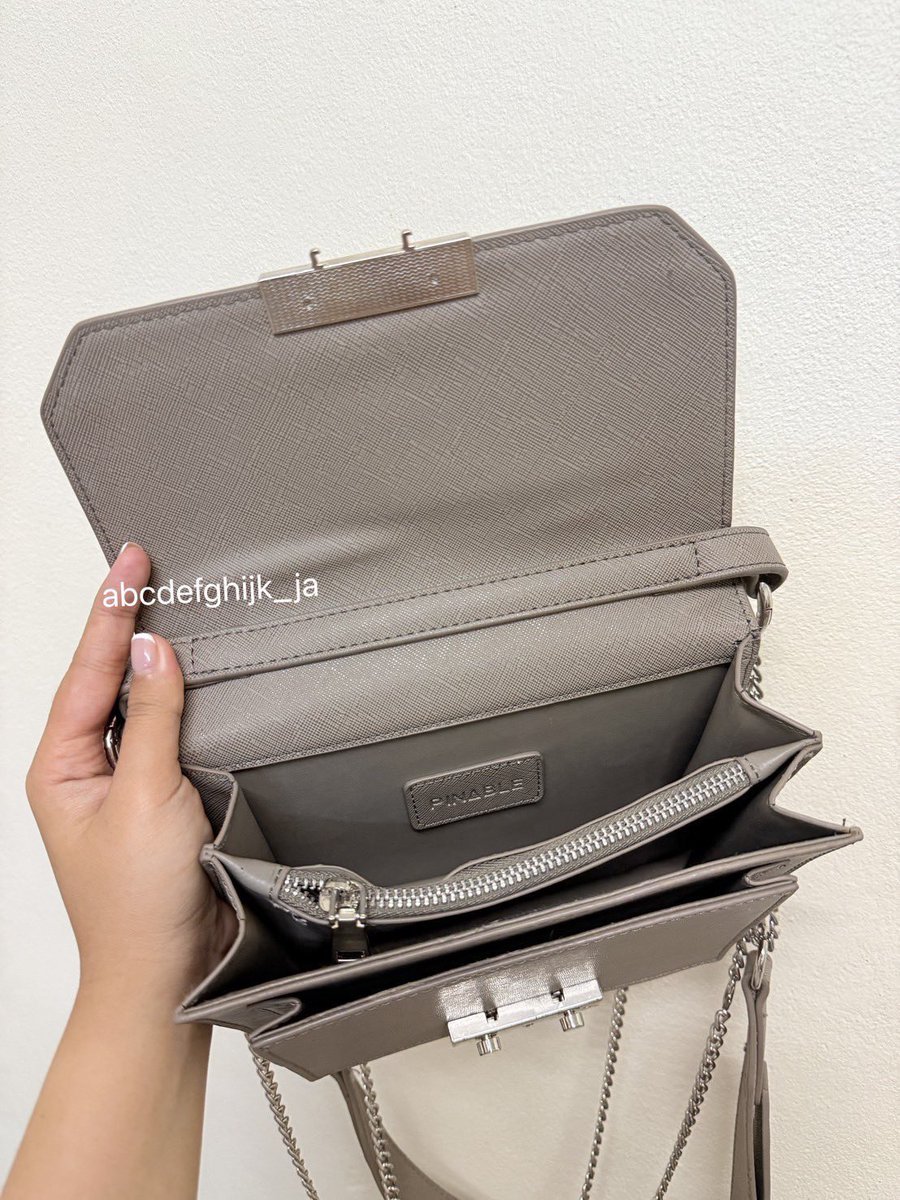 abcdefghijk_ja's tweet photo. กระเป๋า Pinable สภาพใหม่มาก‼️
สี Light Grey ใช้ไป 2-3 ครั้ง 
💰ปล่อยต่อ 280.-

#กระเป๋าpinable #pinable #พินเอเบิ้ล #ส่งต่อกระเป๋า #กระเป๋ามือสอง #ส่งต่อกระเป๋าpinable #กระเป๋าสะพายข้าง https://t.co/pPRmzxvuhi