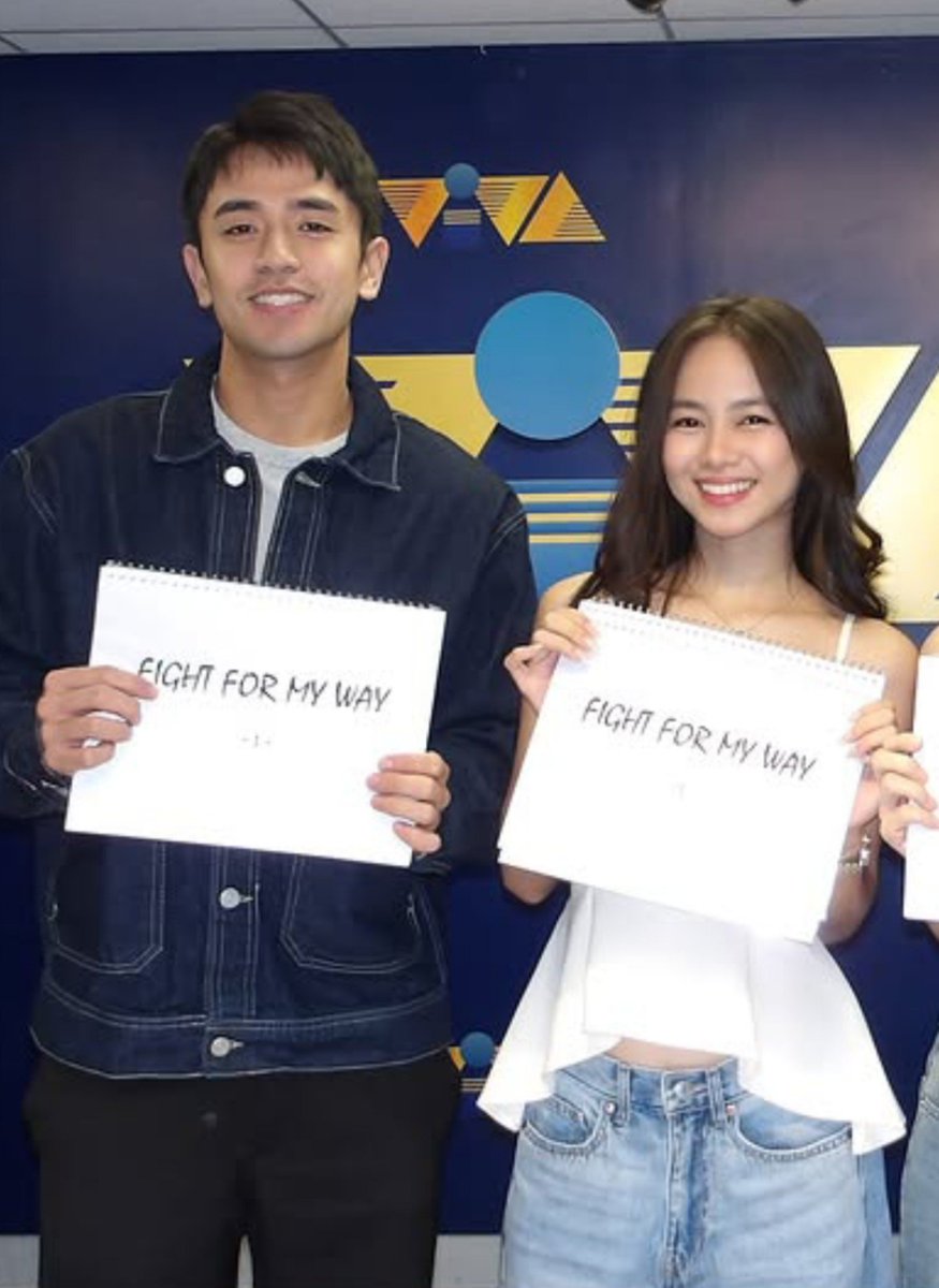 SheLuvsIceCream's tweet photo. Seated for this new team up #FightForMyWayPh #AshtineOlviga #DavidLicauco https://t.co/gIpTw1xPEo