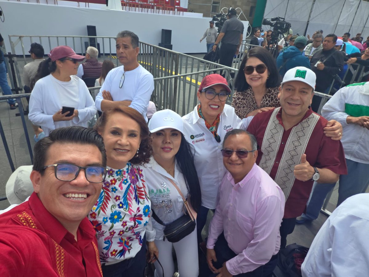 partidodeltra11's tweet photo. Nuestra Comisionada Política, @DipFed_MagNuMon, acompañó el cierre de la gira de resultados de la presidenta @Claudiashein. 🇲🇽

"La Transformación no se detiene; la honestidad da resultados y el #PT está más firme que nunca con la 4T." 🔴⭐

#PartidodelTrabajoCDMX https://t.co/63YtSGiQ9N