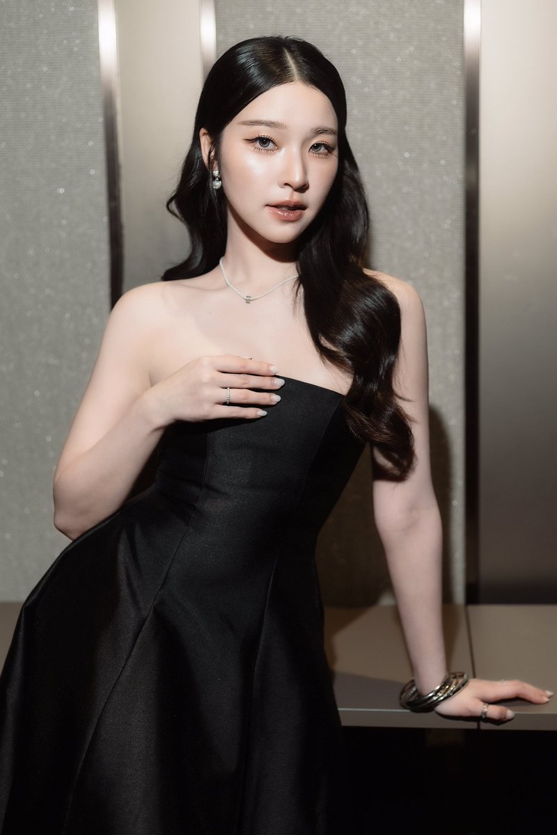 ayaorapan's tweet photo. 🖤🐈‍⬛🌙🪐✨

#ayaorapan https://t.co/TMfduJbZF6