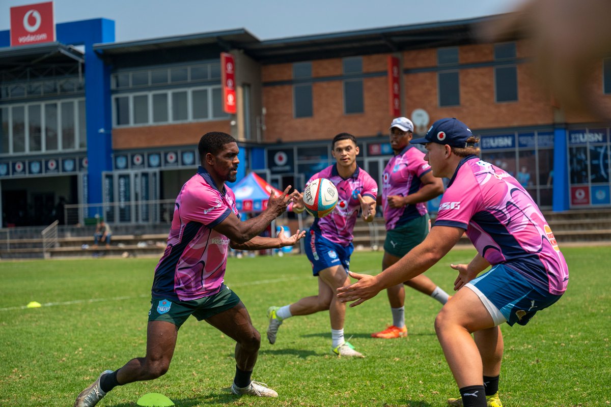 BlueBullsRugby's tweet photo. ๐๐ผ๐ณ๐๐๐ ๐ด๐ผ๐ฒ๐ ๐ฝ๐ถ๐ป๐ธ.๐ฉท
The Vodacom Bulls are throwing their weight behind I Love Boobies, the South African non-profit that fights the underdiagnosis of breast cancer.
Read more ๐ https://t.co/LspnTqWMR8
#DestinationLoftus https://t.co/hsLjRjbNx2