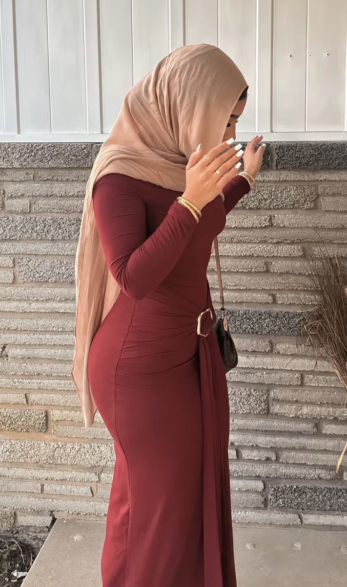 arditarona's tweet photo. Bodytea 🧕😍 https://t.co/fLhQt4kE8f