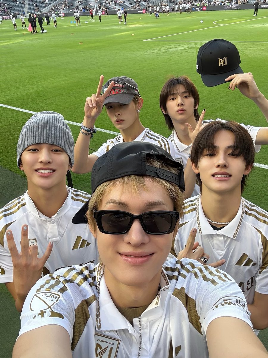 becortis18's tweet photo. @cortishieldvn CORTIS is proof that real talent always shines through.

#CORTIS #코르티스 https://t.co/mGGkjxrOyC