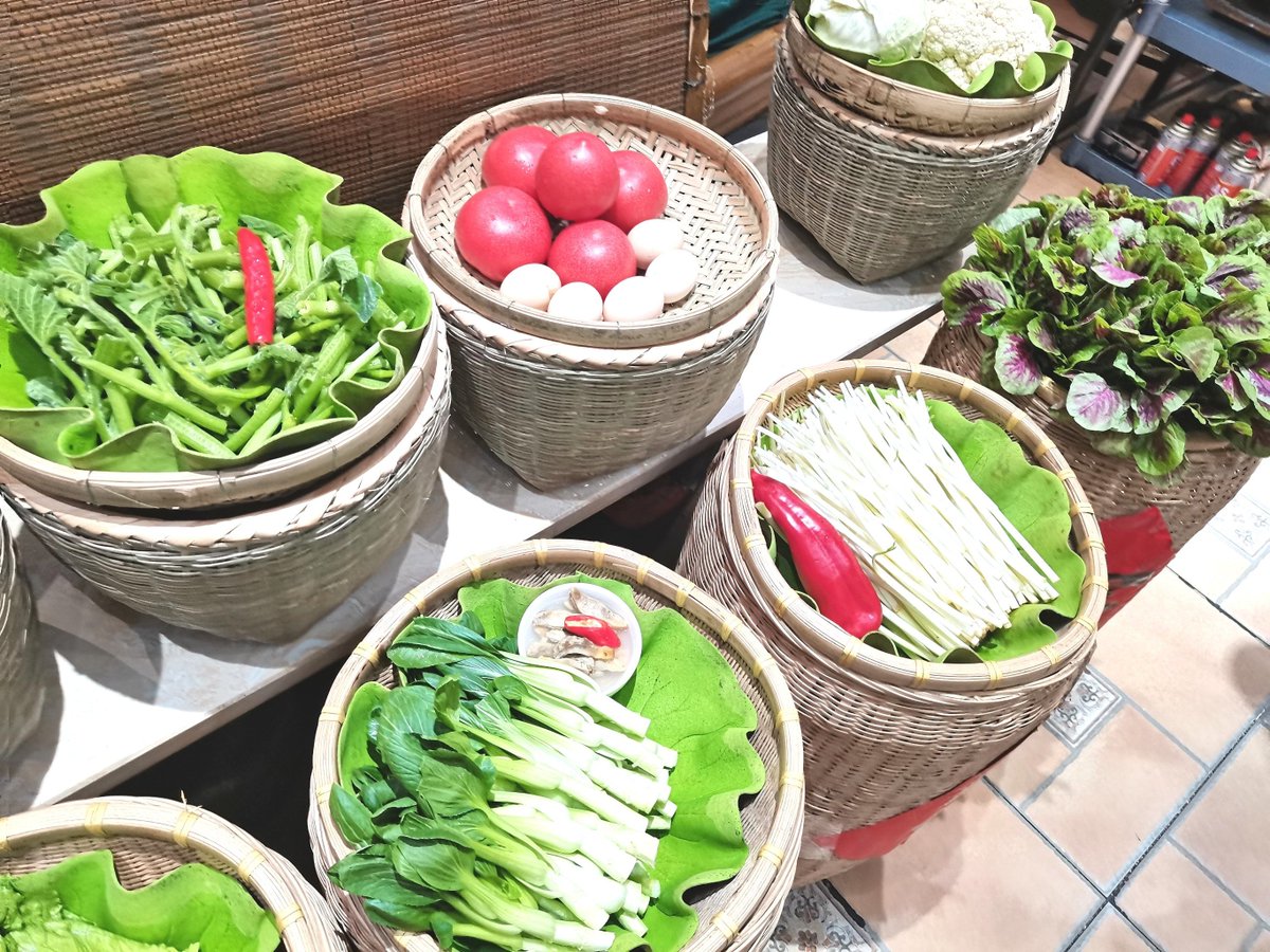 jaredthanh80244's tweet photo. Fresh seasonal asparagus u0026 wild blueberries in stock now! Grilled asparagus with balsamic or sweet blueberry smoothies—perfect for your weekend meals. Stock up before they sell out! https://t.co/xtNpKQ0x9t