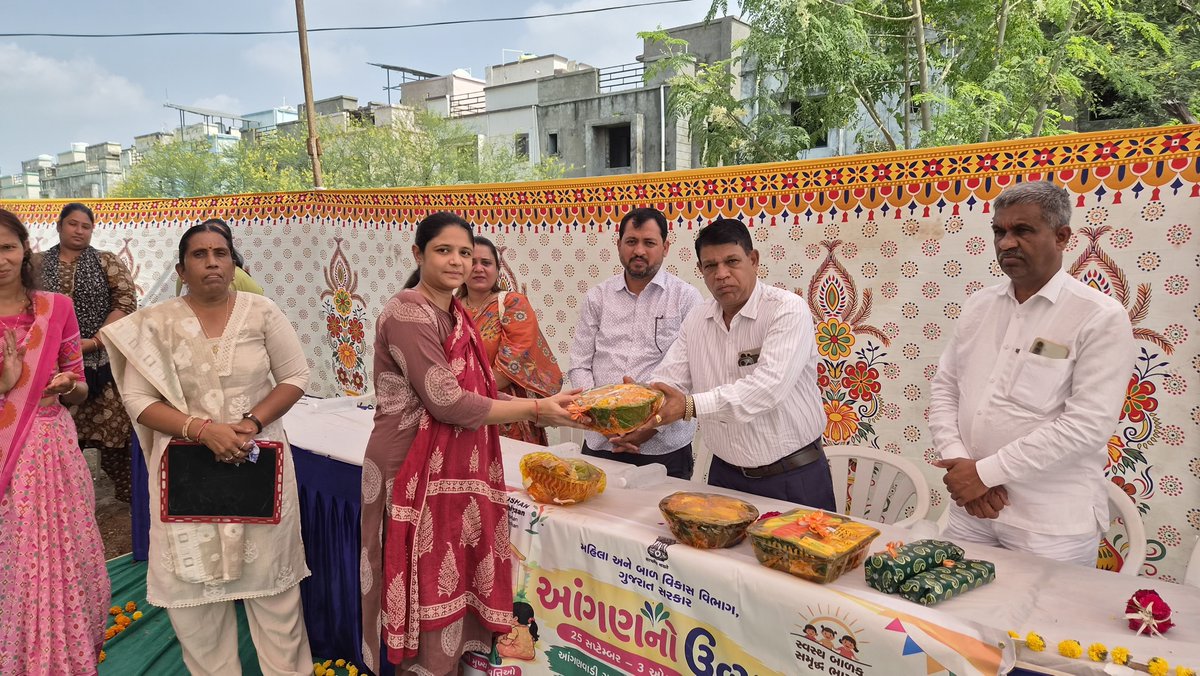 BalrajsinhMla's tweet photo. સેવા સંકલ્પ અભિયાન અંતર્ગત ઉંબેલા તલાવડી આંગણવાડી કેન્દ્ર, દહેગામ ખાતે આંગણ ઉત્સવ કાર્યક્રમમાં સહભાગી થયો.

#सेवा_संकल्प_अभियान
#SevaSankalpAbhiyan
#AnganMilanSeva https://t.co/hK4x4am4fo