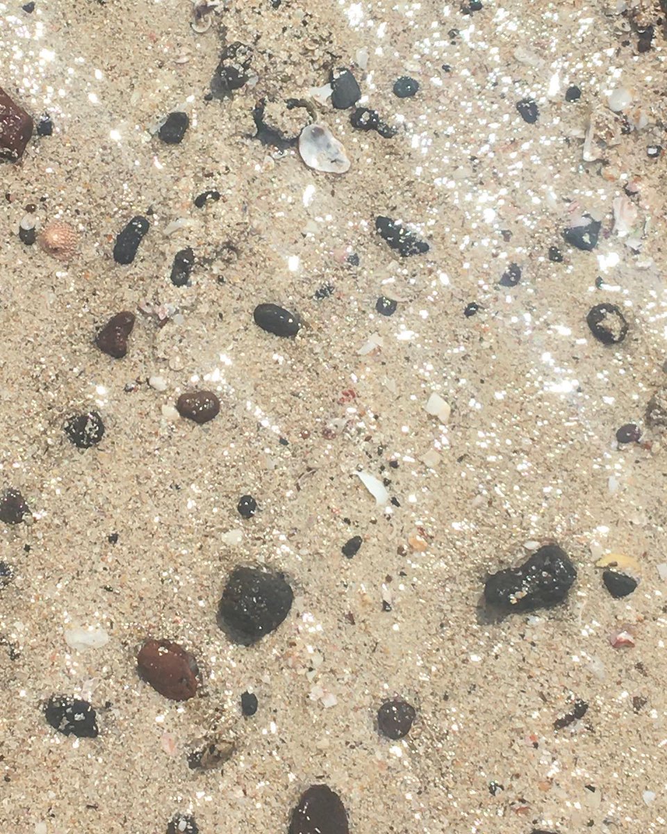 jakenemes's tweet photo. 過ぎ去った時間を振り返るたびに、少しだけ大人になった気がする。明日も頑張っていこう！ 🍰💬
oaYL https://t.co/71WW3WuUUx