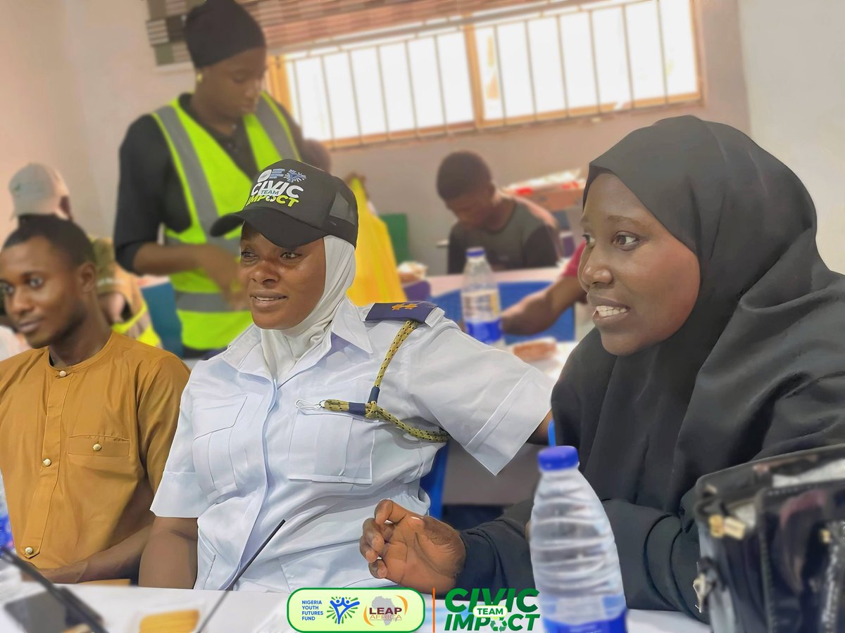 CivicImpactcit's tweet photo. @Dema_Wall @LEAPAfrica @ng_youthfund @KWEPAOfficial @KwasuOfficial @TheKWASUAlumni @craft_ihub @YusufFasilat The discussion went as far as the leaders and stakeholders pour out the mind and concerns with the health and the impact of dirtiness in our environment, buttressing how the would react if the Government would have provide a better option and it effect 

Shot by @Dema_Wall https://t.co/s0UkMZFcRY
