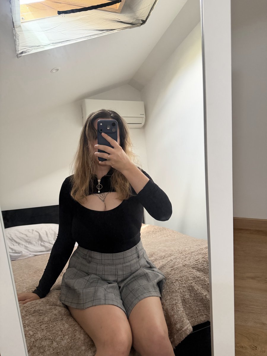 itsenoraoff's tweet photo. Coucou X 🙈

Qui vient me dire bonjour ce matin ? 🤭 https://t.co/mlLJ8JqpCV
