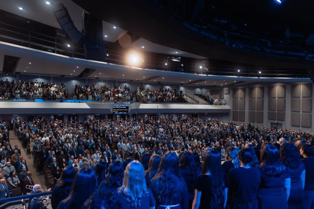 PaulChappell's tweet photo. An amazing opening service at @slconference tonight, including Christ-honoring music and testimonies of people recently saved and baptized at @lbc_today. Thank you for your prayers. Grateful for how the Lord moved. #GodIsAble #slc26 https://t.co/2tdLwSdoP2