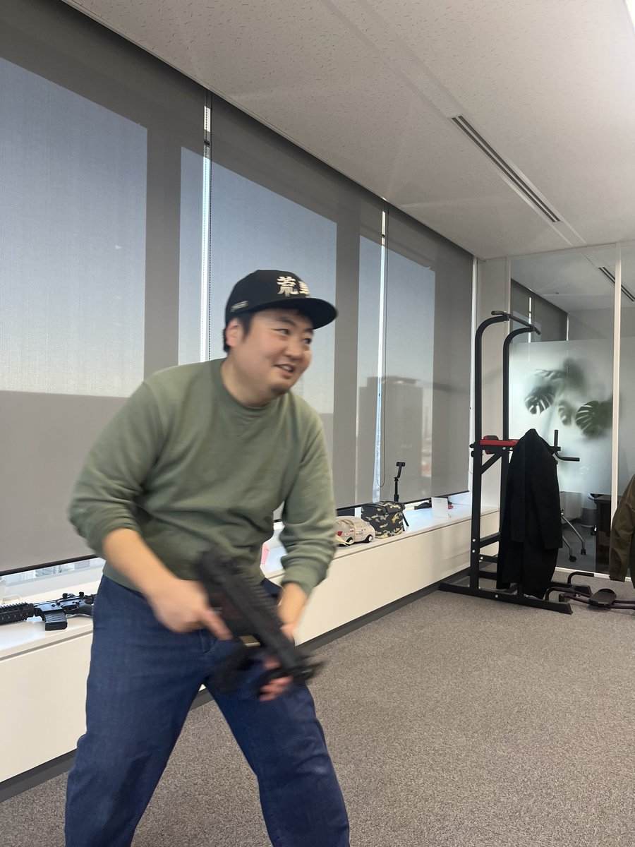 ginnan_0's tweet photo. 昔よりAIが発達した今、ちょうなんコラ素材を上げたらとんでもない傑作が生まれる説(自由に使ってください🗽) https://t.co/4RtcSIDjhB
