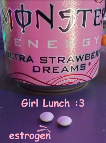 puppygirlsteph's tweet photo. Girl Lunch :3 https://t.co/cz3v73pmVc