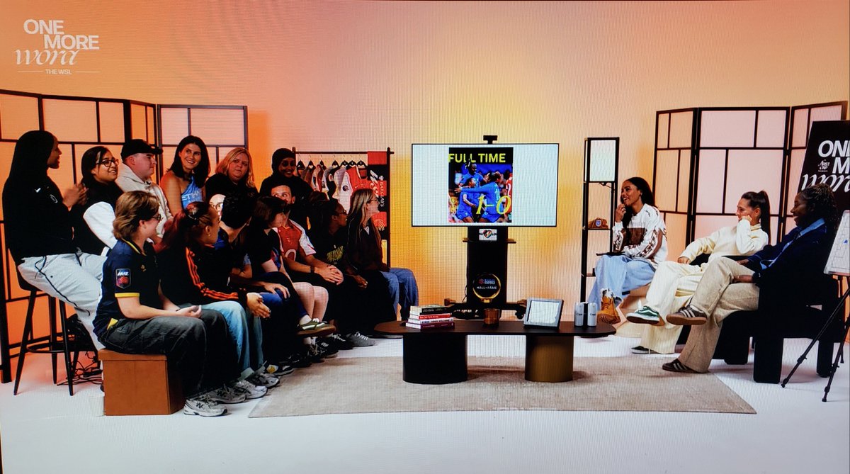 im_ScraPer's tweet photo. Interesting show btw. I'm loving it
#ONEMOREWORD https://t.co/HcfB6x6B5f