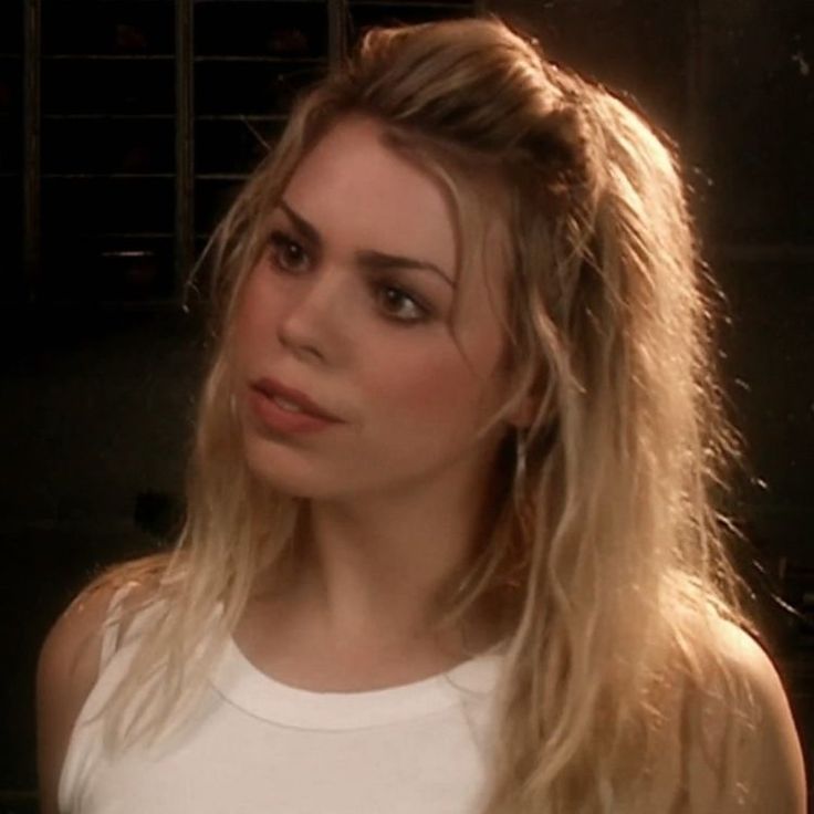 gothbilliepiper's tweet photo. if you're a companion with doe eyes, they take you out back and shoot you https://t.co/rwCbr9SA4W