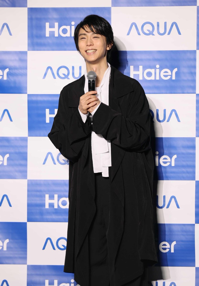 SponichiF's tweet photo. ハイアール・AQUA 新製品記者発表会 #羽生結弦（撮影・小海途良幹
@yoshiki_kogaito ) https://t.co/4sTgE0bN3F