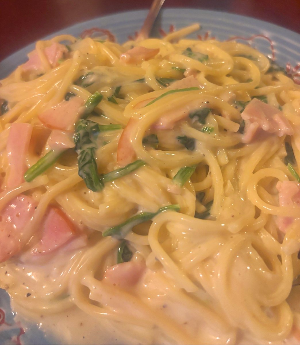ws_uza's tweet photo. カレーに飽きて1人パスタに逃げました https://t.co/OUiCrneUGH