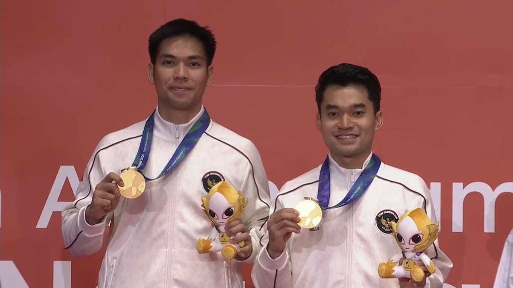 lipodiana's tweet photo. gold ๐ฅ & bronze๐ฅ medals MD ๐ฎ๐ฉ #AsianGames2026 #AG2026 #leoniel #ajayibul
gantengnya nambah kalo ada medali nemplok gini https://t.co/oy7b12UKAf