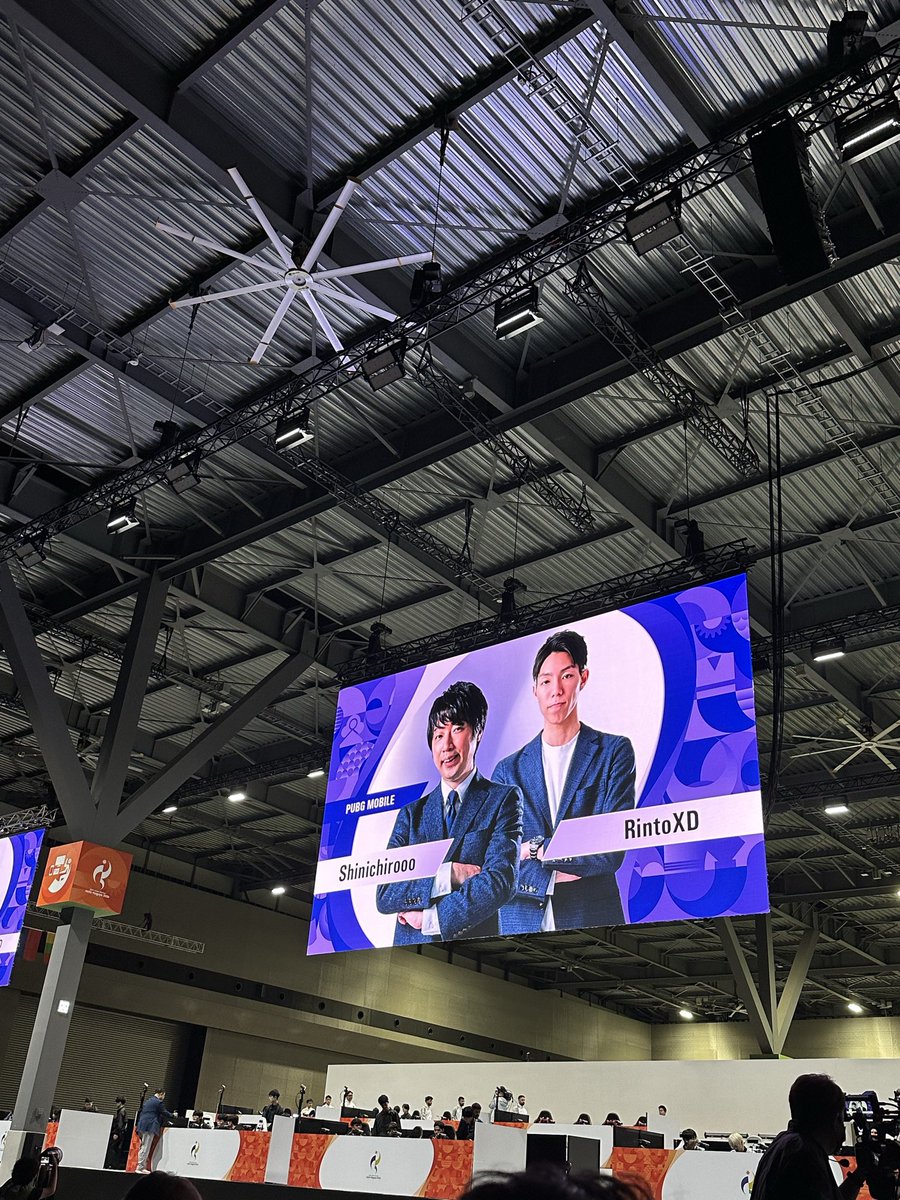 NOZELVeLTexoy4's tweet photo. 現地でシンイチロォさんとRintoさんの実況解説聞けて幸せすぎた!
聞き慣れすぎてて安心感抜群👍
お疲れ様でした!最高な実況解説ありがとうございました!
南安置もありがとう🏝️
#アジア競技大会 #JPNWIN #PUBGMOBILE https://t.co/RXtJe88fqh