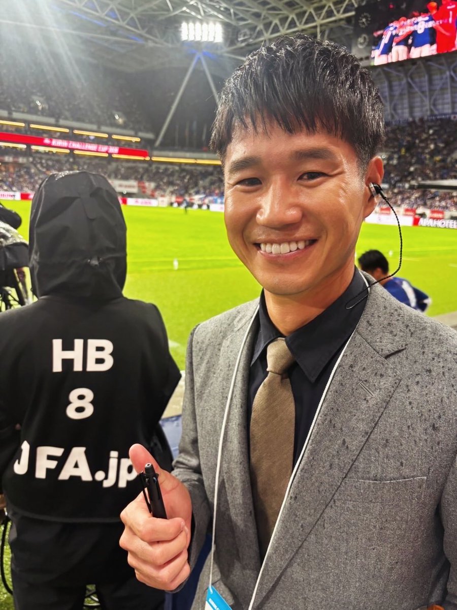 yaaaman34's tweet photo. 日本代表 キリンチャレンジカップ2026　ベネズエラ代表戦！
@nittele_ntv 
ピッチ解説を務めさせていただきました。
一緒に応援いただいた皆様、ありがとうございました！
このような大役を務めさせていただいたことを
心から嬉しく思います。

素晴らしいプレーを魅せてくれた日本、そしてベネズエラ！最高の時間をありがとう！

#日本テレビ
#サムライブルー 
#キリンチャレンジカップ2026
#山田直輝