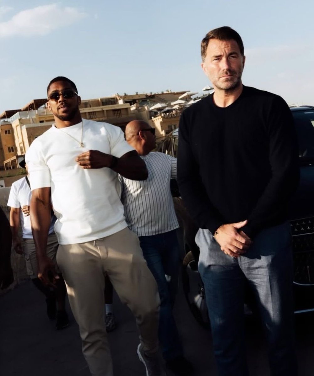 EddieHearn's tweet photo. Chapter 35. Chat shit get banged. Dec 11 🇬🇧 https://t.co/6vUxLj8JjB