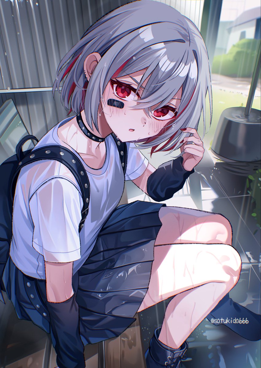 satukida666's tweet photo. 雨宿り中の家出少女をガン見してたらバレたんだが https://t.co/EZwIDOdUFO