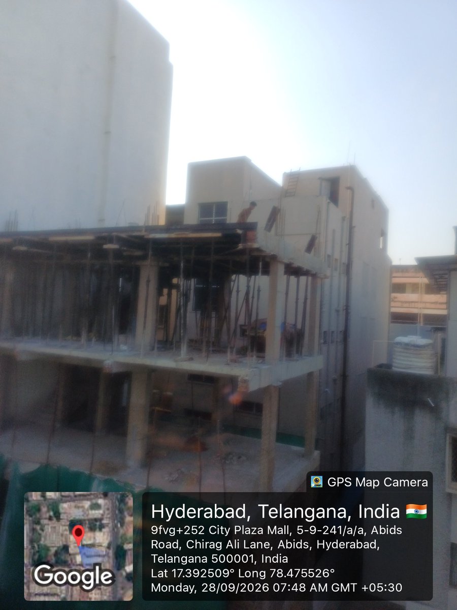 pkhyd1's tweet photo. @IndianTechGuide An advocate can do it, from last one month hydra, ghmc commissioner, do khairtabad, cmo are not even noting our complaint reg.  construction at abids 5-9-247, lane opp. Grammar School bus stand. G+3 on less than 75 yards, with 10-15 feet road. https://t.co/JbSYtQ2Wfu