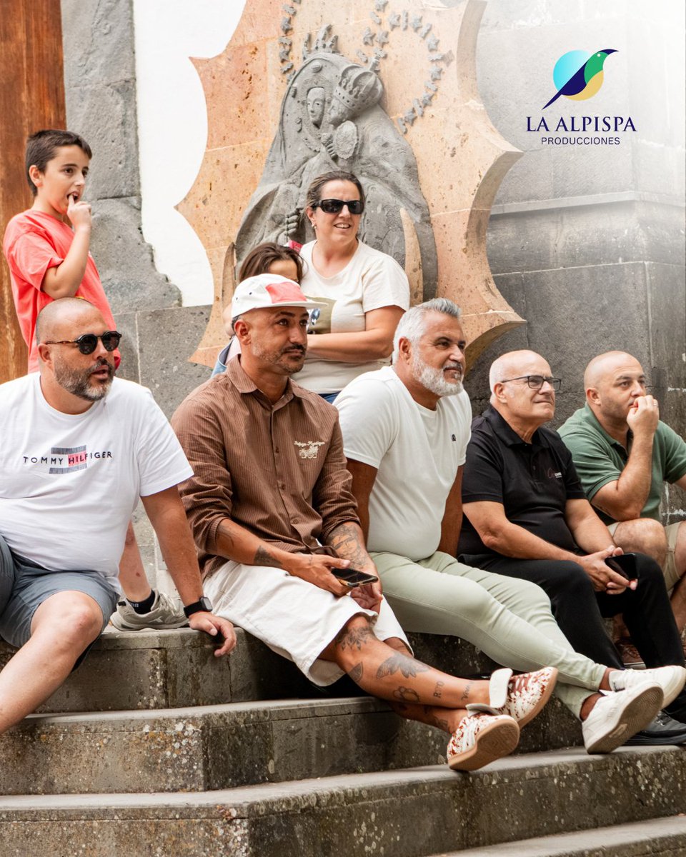 laalpispa_prod's tweet photo. 😍 #Valleseco y su fantástica gente 

¡Viva su 1️⃣ª 𝗙𝗲𝗿𝗶𝗮 𝗥𝗲𝗴𝗶𝗼𝗻𝗮𝗹 𝗱𝗲 𝗙𝗼𝗹𝗰𝗹𝗼𝗿𝗲! 🎉 https://t.co/g7l880muoq