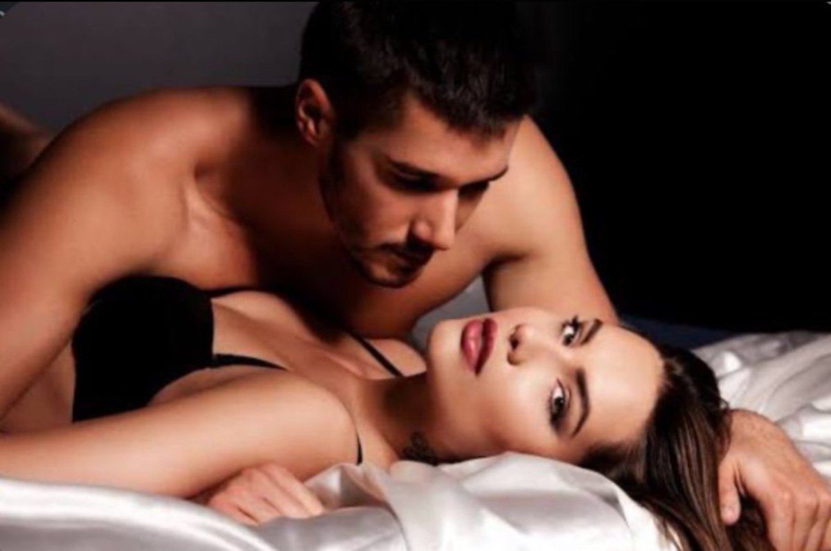 theyhateoc's tweet photo. At this stage of intimacy, what could stop them? https://t.co/sXX2pZn8Wd