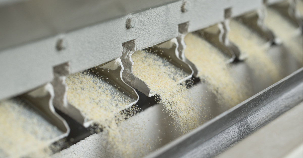 StableMicro's tweet photo. Bridging specification and performance is essential for reliable powder qualification. Discover how to assess industrial powders with greater confidence, improve consistency, and support stronger decision-making across production. #PowderAnalysis https://t.co/pcALJ3yzzi https://t.co/xKzNiT2ukG