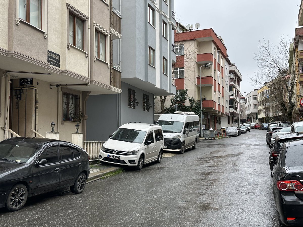 CirkinIstanbul's tweet photo. türkiye’de kaldırım

📍fatih caddesi, çamlık, çekmeköy https://t.co/gUIFtgJl2v