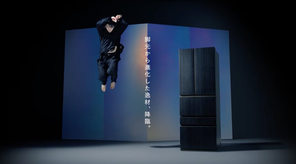 tenchi100222's tweet photo. The height. Double Olympic champion after all. https://t.co/s2pbGcHBP9