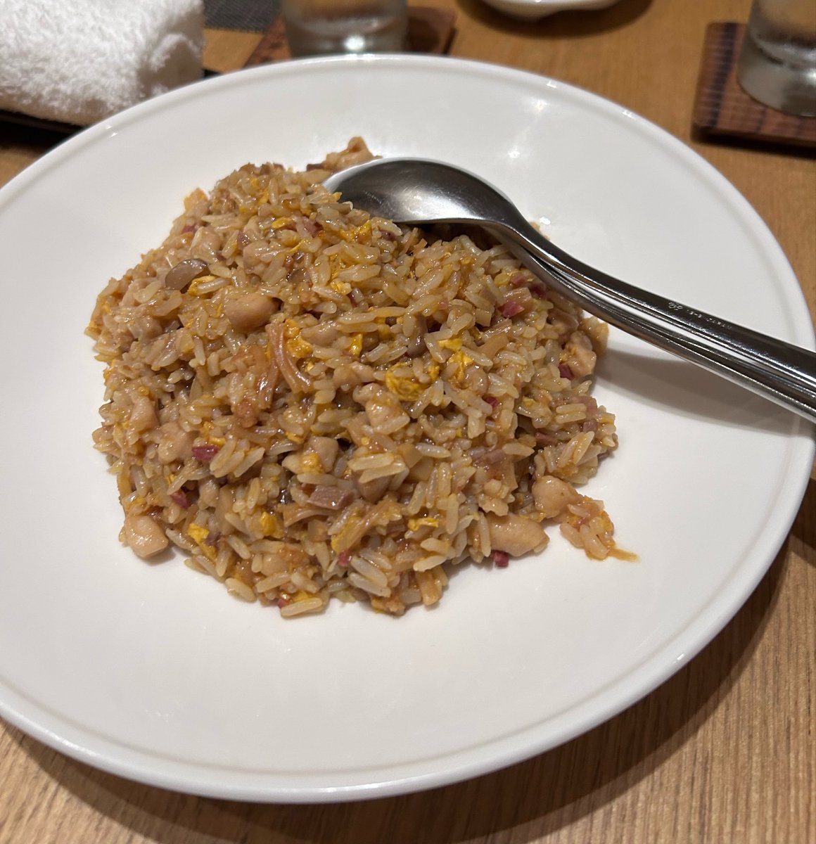 maru_mama26's tweet photo. よく行くから投稿するか悩んだけど、GINZA SIX 6階にある中華やっぱり好き！

子連れ＆ベビーカー民におすすめ！
半個室もあって、周りを気にしすぎず落ち着いてゆっくりご飯が食べられる👶🏻✨

ベビーカーも席に横付けOK◎

📍家寳 跳龍門（銀座）
#子連れランチ #子連れご飯 #ママ垢さんと繋がりたい https://t.co/r4sQ2xZULN