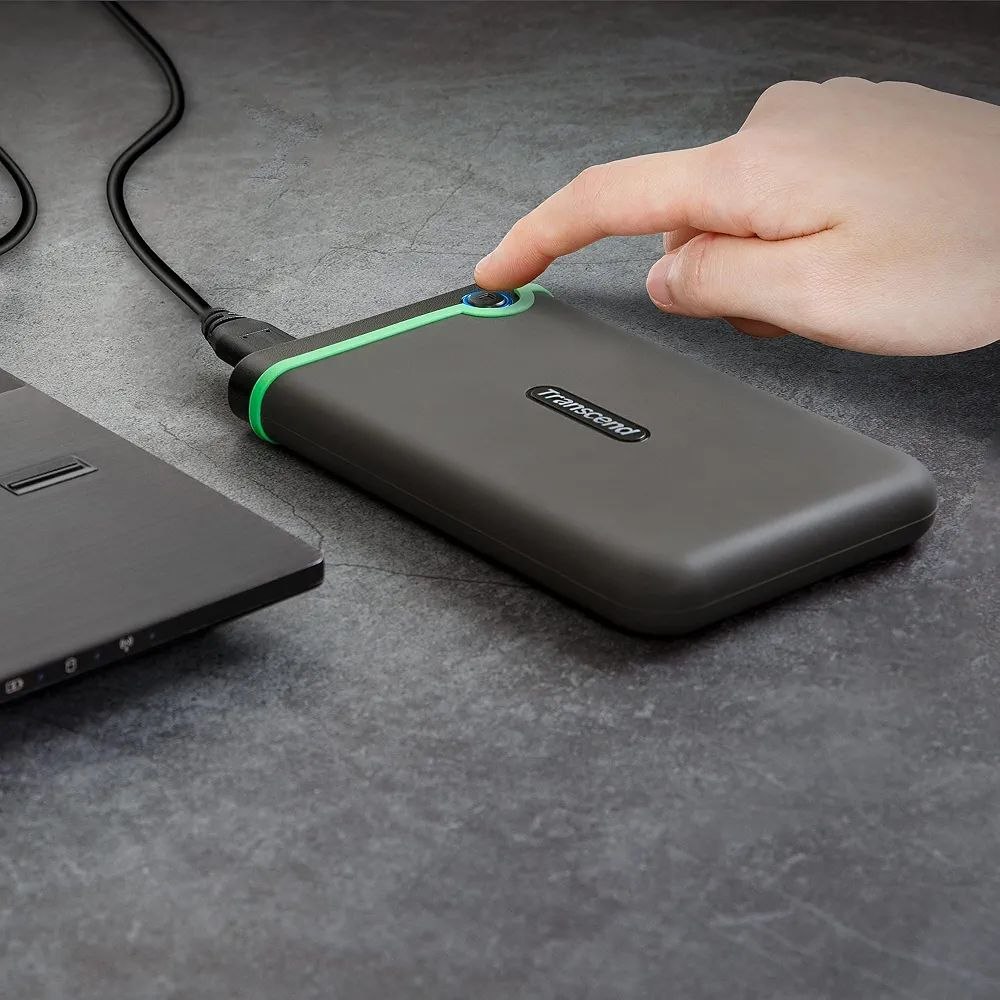 ethioshop123's tweet photo. Transcend 1TB Hard Disk
💾Capacity: 1Tera Bite
⚙️Type: 2.5" Portable HDD
🔌Connection: Micro-USB 3.0
🚀Interface: USB 3.1 Gen 1 / USB 3.0 
💻Compatibility: Windows &amp; macOS
⚙️Item Price: 26500 Birr
_____________________________
☎️Call to Buy +251940446000 https://t.co/g4Ks2qqfvD