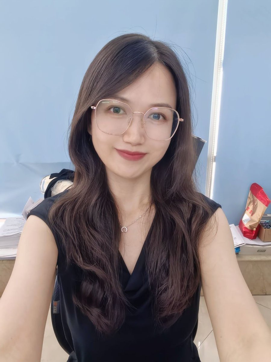 xiaomaya1994's tweet photo. 今天的我感觉更大胆了些，更想和你们分享我的内搭，离不开你们的支持与鼓励，端庄的外表下藏着一颗追求刺激的心，你们是不是觉得我很反差？ https://t.co/XptQaKL7FP