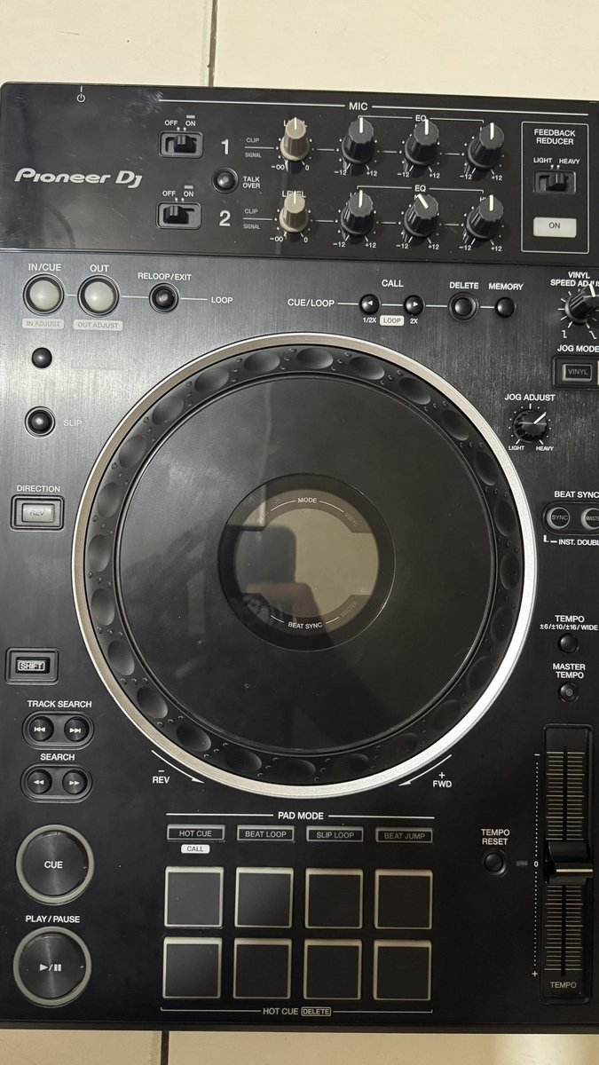 masiyonih's tweet photo. 🙌🏼HALLO WARGIWARGI X🙌🏼
mau dijual aja nihhh Pioneer XDJ XZ 
unit lengkap box dll bonus softcase✅
Lokasi cibubur

yuuu bolehhh ditanya tanya aja duluu dan boleh bangett tag tementemen kalian yang lagi nyari alatt🙌🏼

makasih wargiiiiwargiiiii🙌🏼 https://t.co/RDJ2b554V5