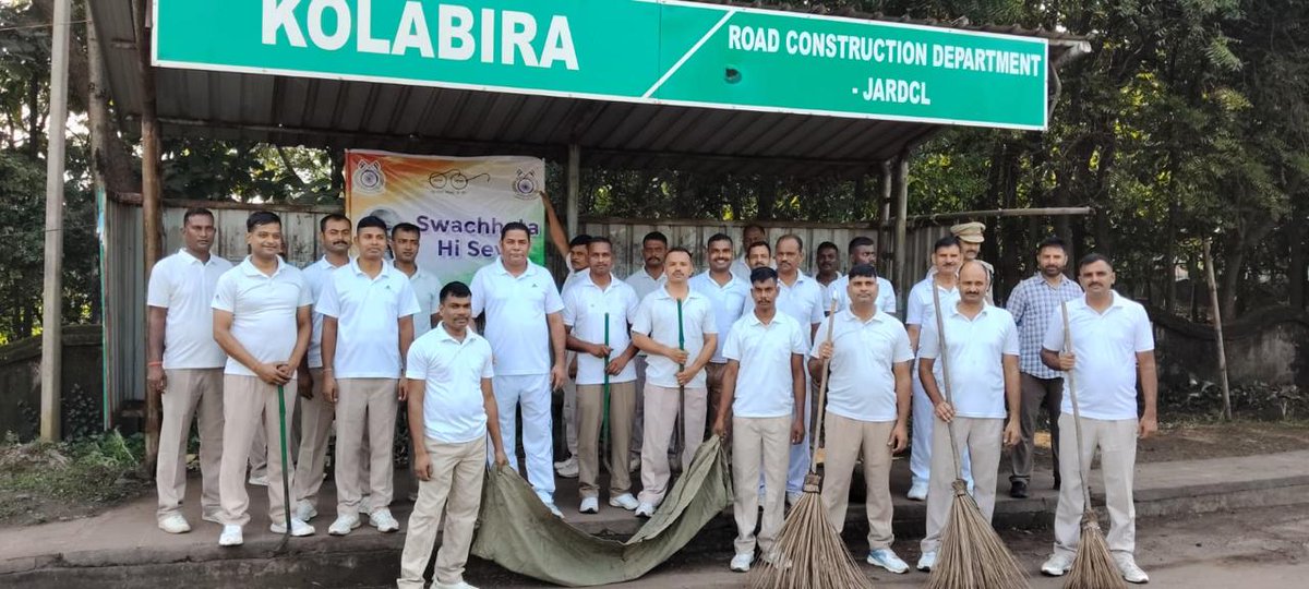 134_bn's tweet photo. Swachhata Hi Seva (SHS) Campaign-2026 and Special Campaign 6.0 2026 has been organized by 134 Bn CRPF on dated 28/09/2026 at Muriya Bus Stop, Muriya, Saraikela.
@crpfindia 
@HMOIndia 
@PIBHomeAffairs 
@PMOIndia 
@SwachhBharatGov 
@swachhbharat 
@MoHUA_India 
@MoJSDDWS https://t.co/uOS6oM8Kba