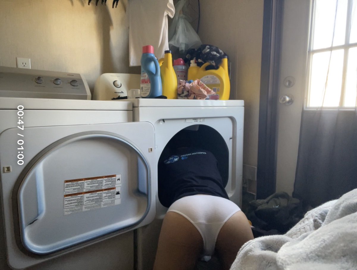 zeus_ay's tweet photo. I’m straight- but when I’m alone &amp; or high🧊.. I be needing to be fucked! #virgin https://t.co/EjAyaL6frf