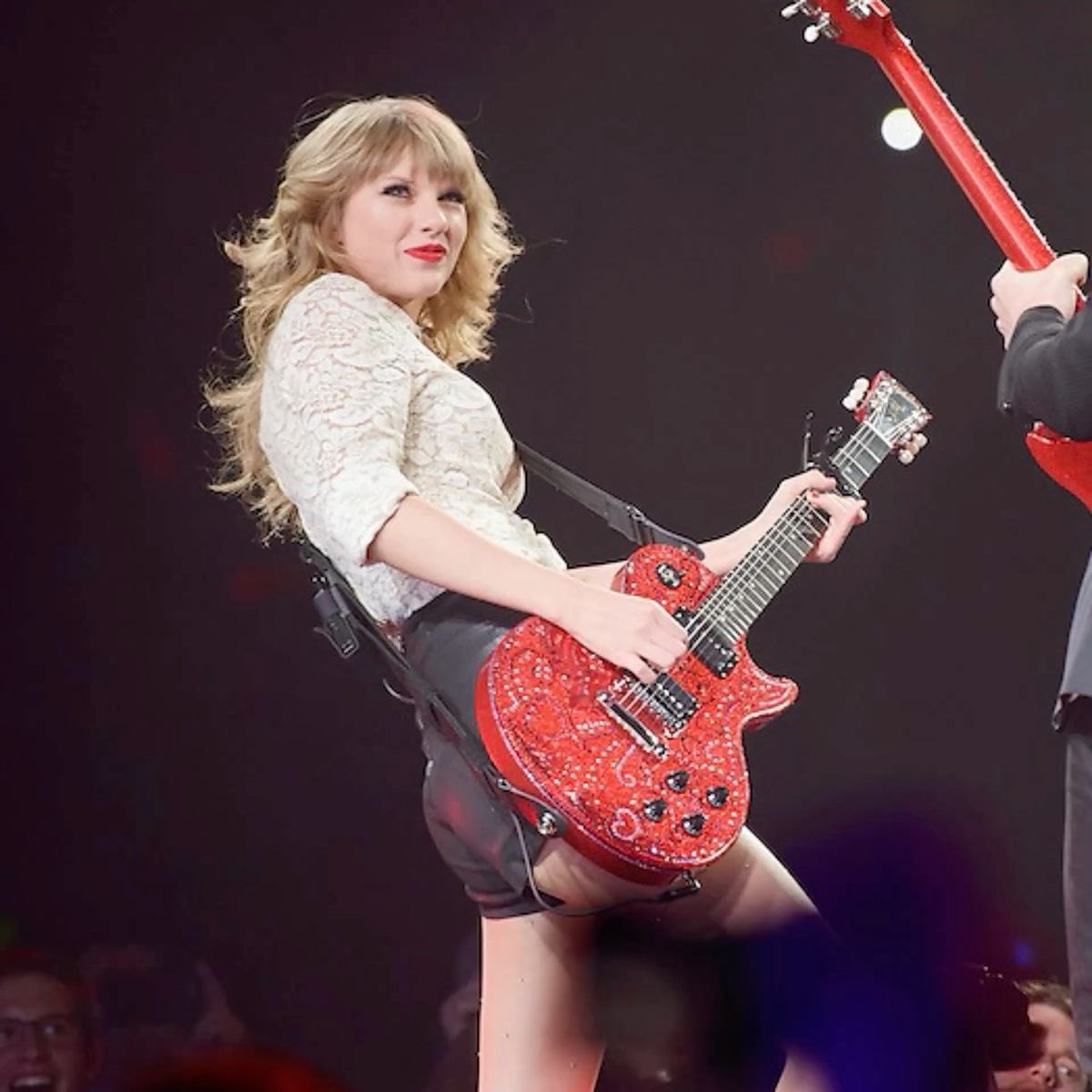 sevenaugustine's tweet photo. Fun fact, “Red” by Taylor Swift is the only song in her discography where the title isn’t mentioned anywhere in the lyrics! ❤️ https://t.co/1qMioQjLFC