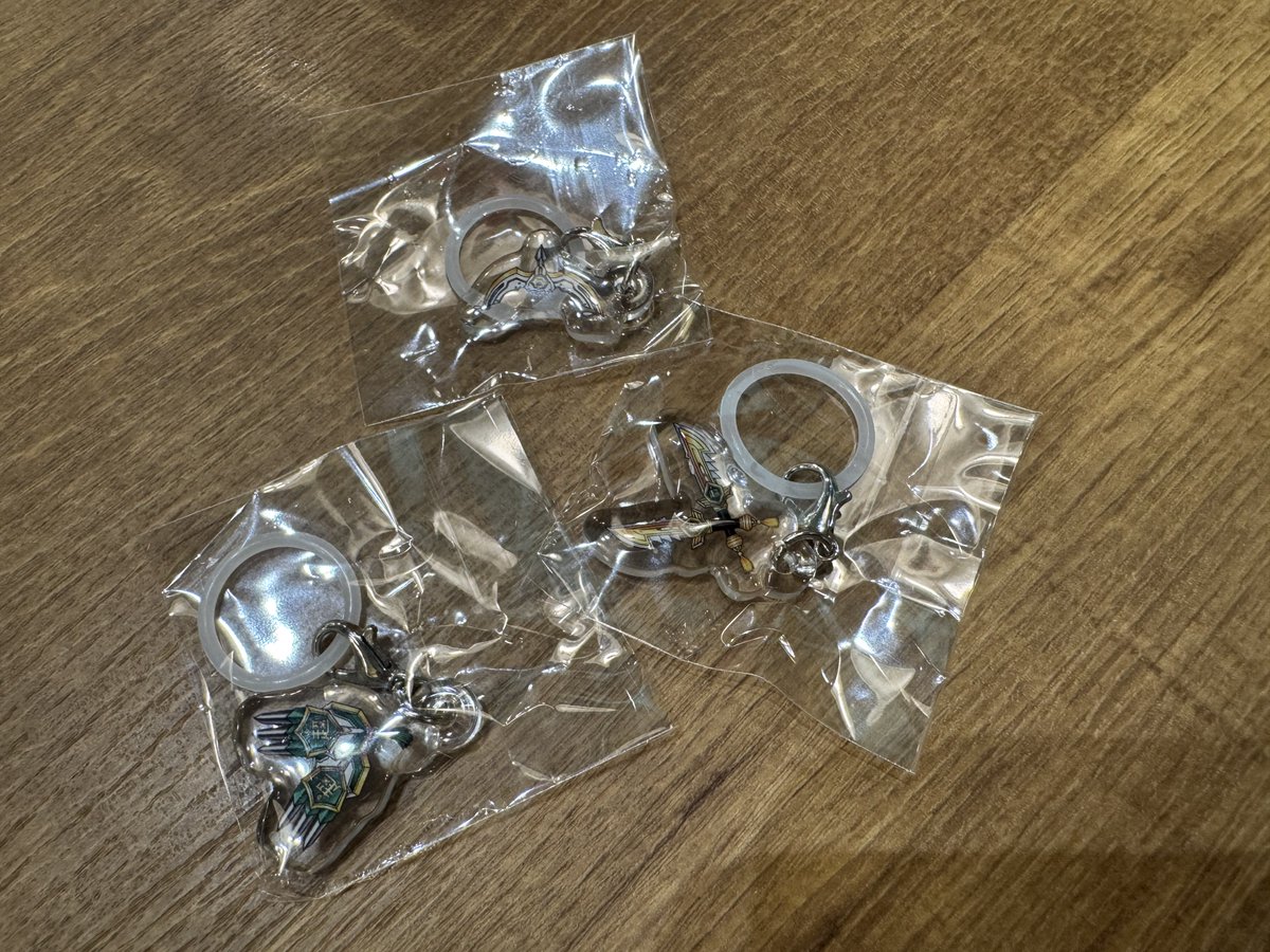 _______NO424's tweet photo. THE超BOYS 武器チャーム 交換
譲 𖤐 コウスケ マイト トモヤ
求 𖤐 肥後武蔵 https://t.co/hfKGlCbb7f